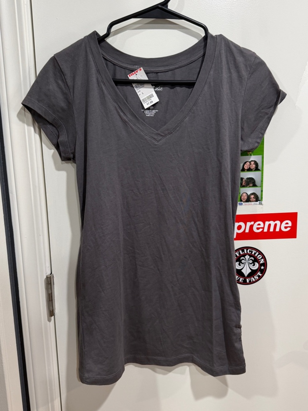 NWT Tillys Active Basic Tee Charcoal Grey Athletic T-Shirt Gym Workout Top